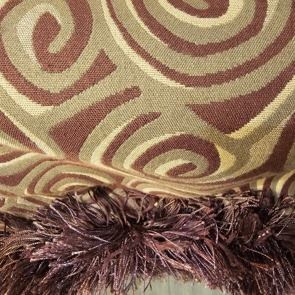 Fur Trimmed Bagolitas Ladies Handbag - Picture 9 of 9